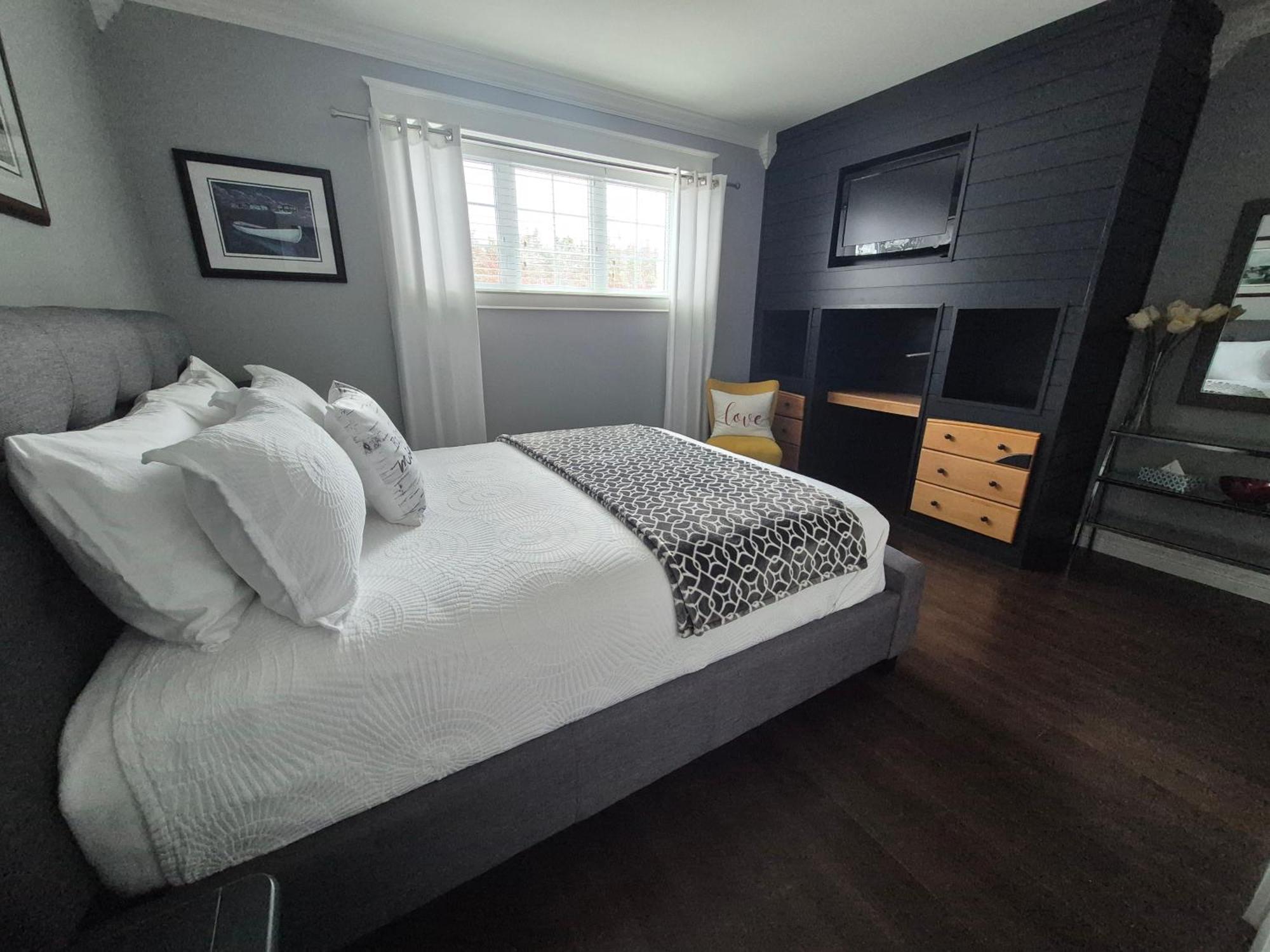 The Blue Jay Nest Homestay Topsail